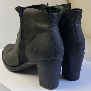 Palladium Black leather heeled ankle zipper boots